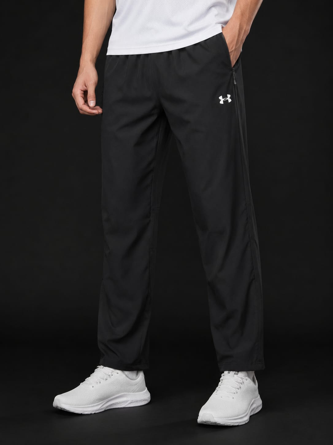 Gent's Under Armour Light Weight Woven Trouser